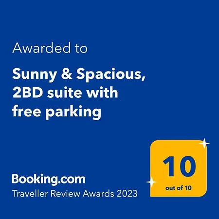 Sunny & Spacious, 2 Bedroom Apartment With Free Parking * Split