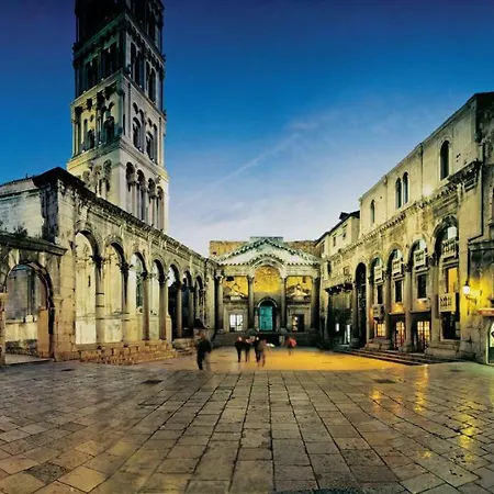 Appartamento Sunny & Spacious, 2 Bedroom With Free Parking