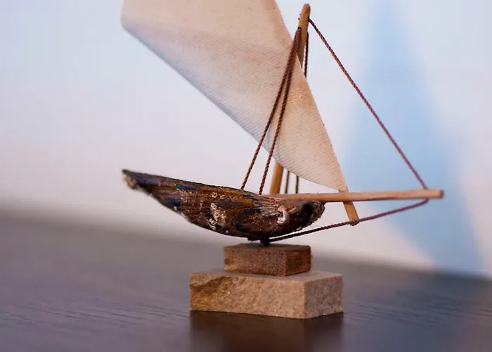 Апартаменты Sunny & Spacious, 2 Bedroom With Free Parking Сплит